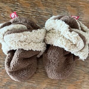 Zutano Cozy Brown and Cream Baby Booties